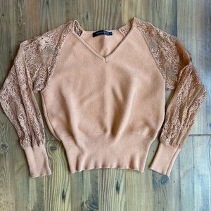 Meerokeety V-Neck Sweater with Lace Sleeves Sz S